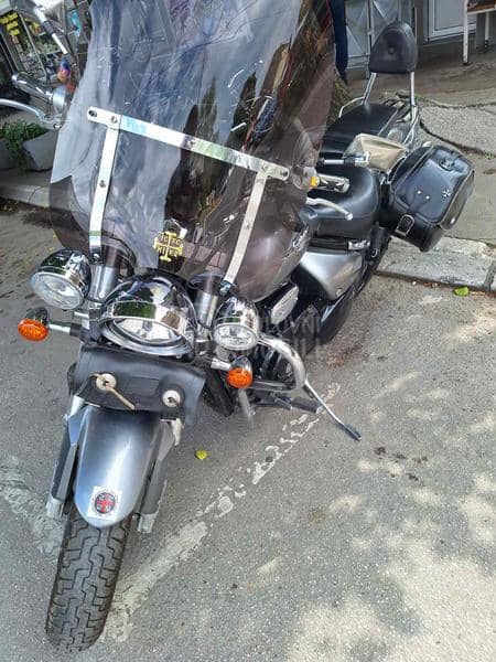 Suzuki Intruder M800