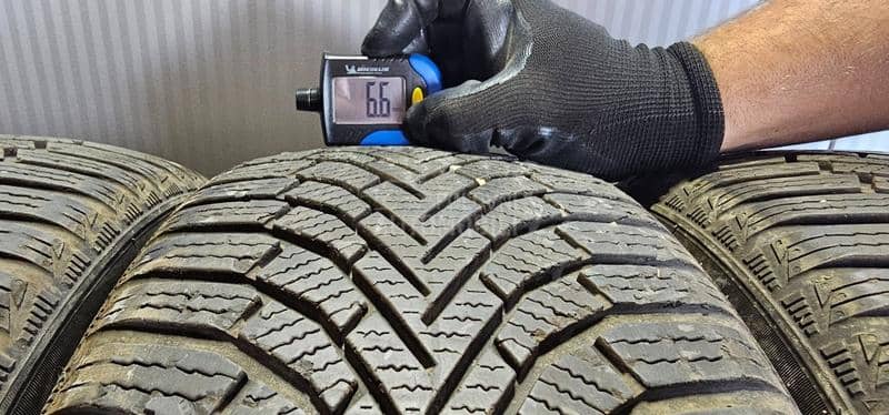 Sailun 205/55 R16 Zimska