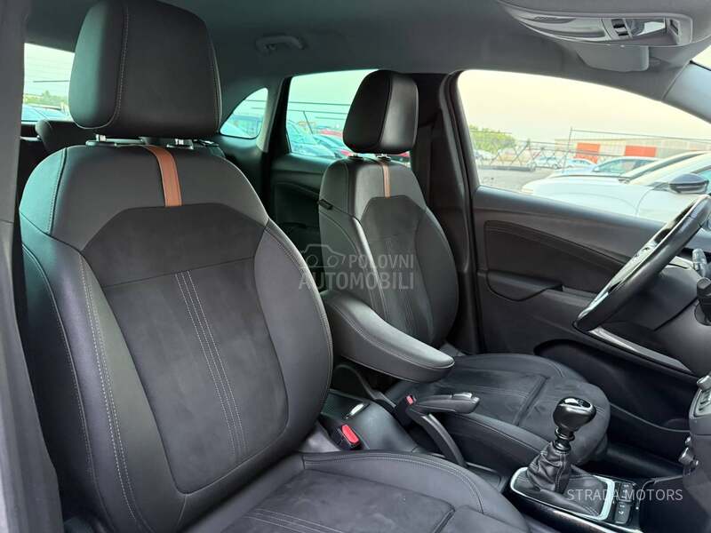 Opel Crossland X  1.5 D NAVY 8MM LANAC
