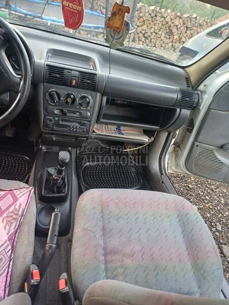 Opel Corsa B 1.2