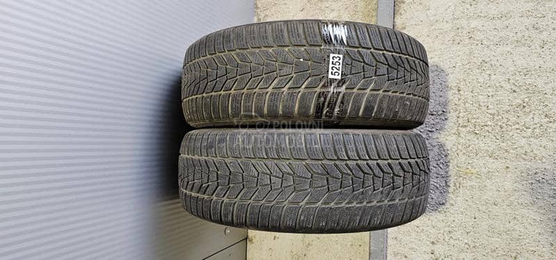 Hankook 215/55 R18 Zimska