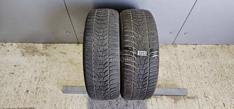 Hankook 215/55 R18 Zimska