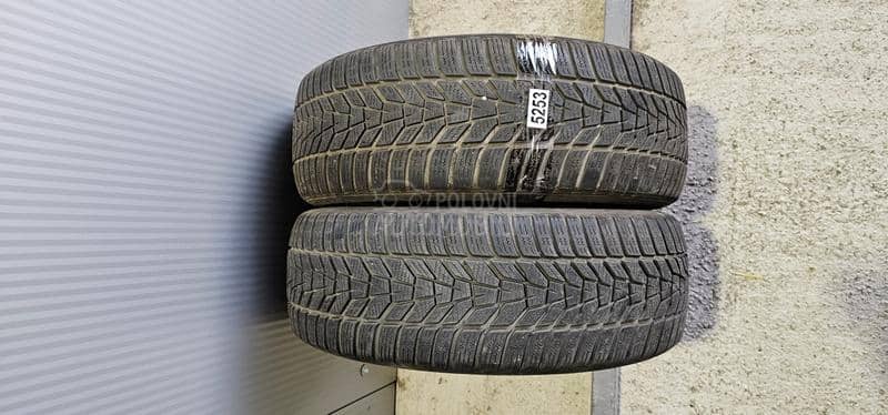 Hankook 215/55 R18 Zimska