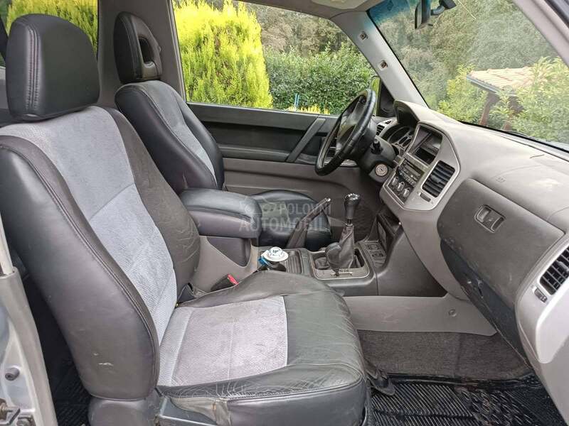 Mitsubishi Pajero 