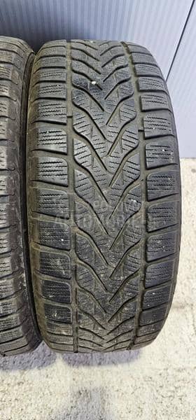 Lassa 215/60 R17 Zimska