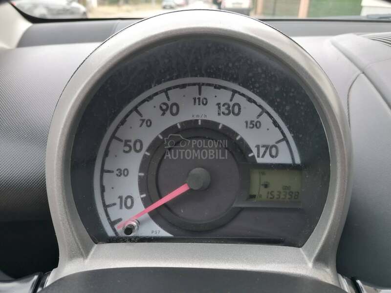 Toyota Aygo 1.0i COOL CH