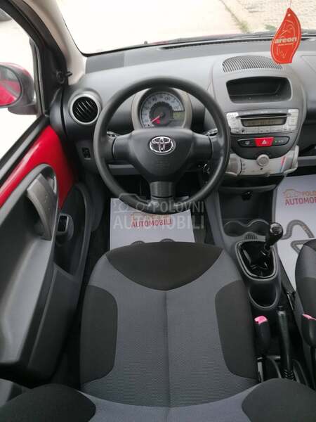 Toyota Aygo 1.0i COOL CH