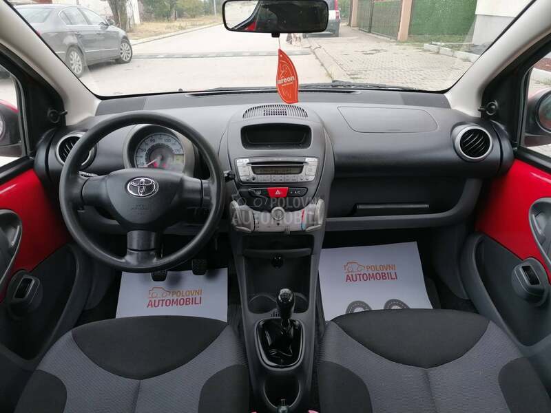 Toyota Aygo 1.0i COOL CH
