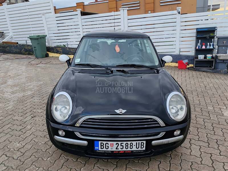 MINI One 