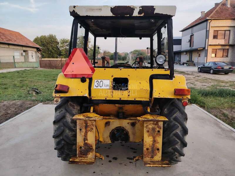 Ford utovarivac 3910