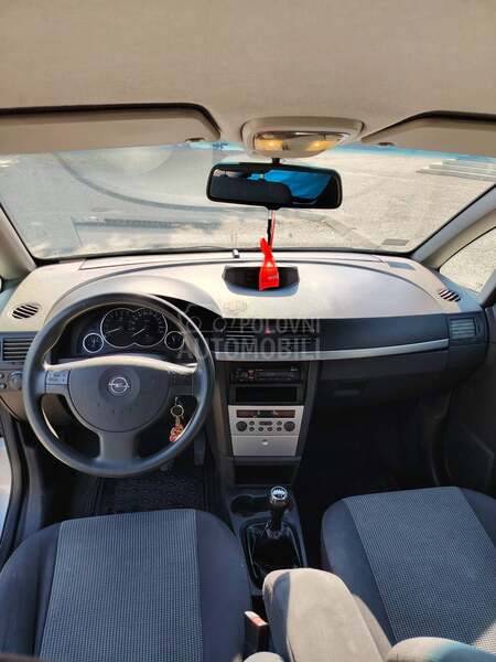 Opel Meriva 1.8