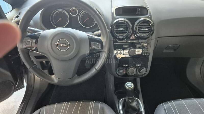 Opel Corsa D 1.3cdti years111