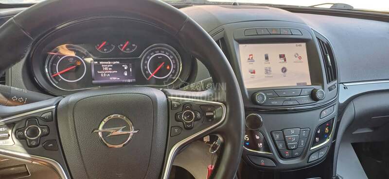 Opel Insignia 1.6 A u t o m