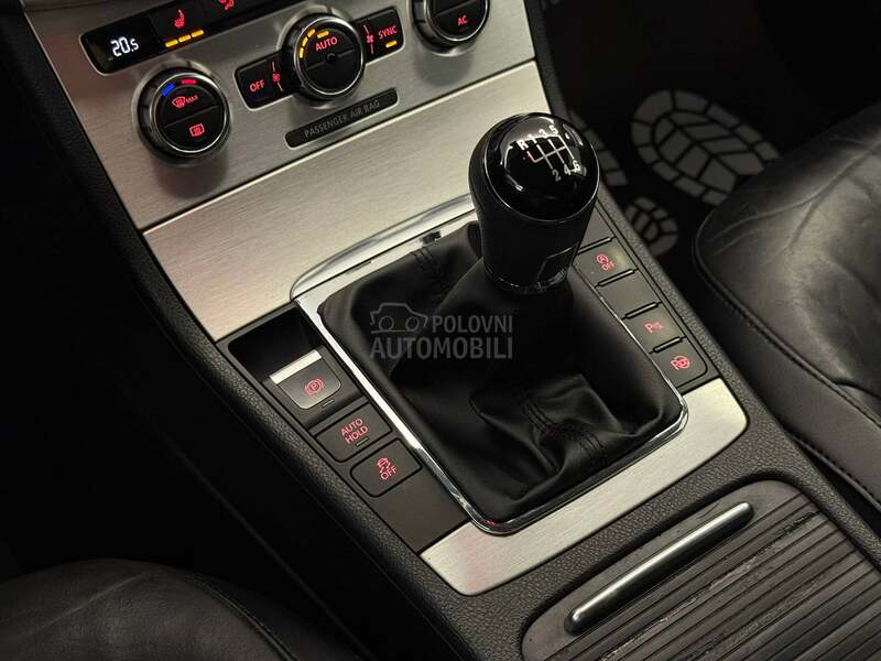 Volkswagen Passat B7 2.0TDI HIGHLINE