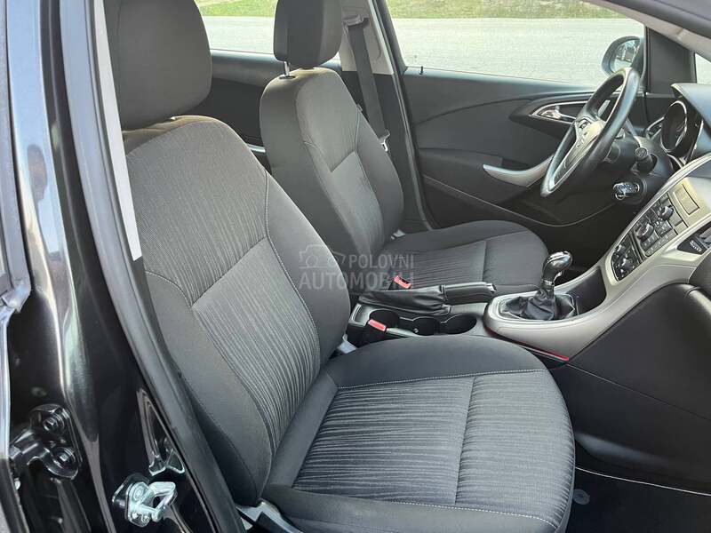 Opel Astra J 1.7cdti