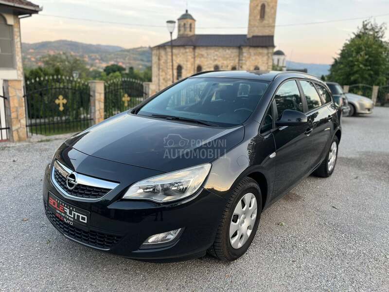 Opel Astra J 1.7cdti