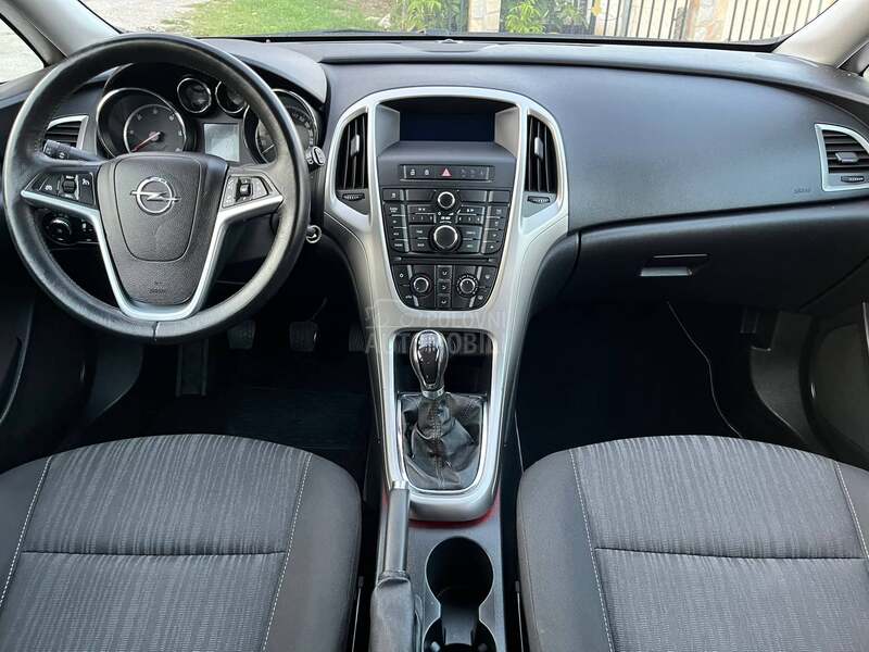 Opel Astra J 1.7cdti