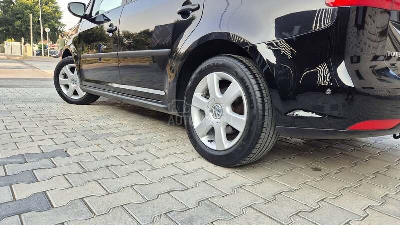 Volkswagen Touran // ORG-KM //