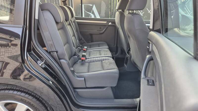 Volkswagen Touran // ORG-KM //