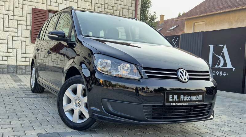 Volkswagen Touran // ORG-KM //