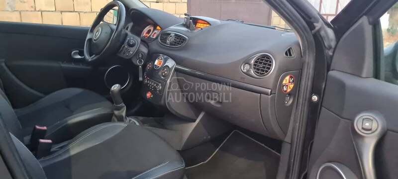Renault Clio 1.5 dci sport