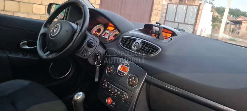 Renault Clio 1.5 dci sport