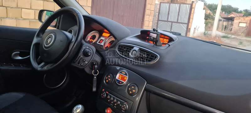 Renault Clio 1.5 dci sport