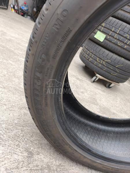 Dunlop 255/45 R20 Zimska