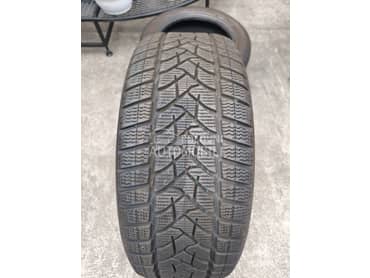 Dunlop 255/45 R20 Zimska