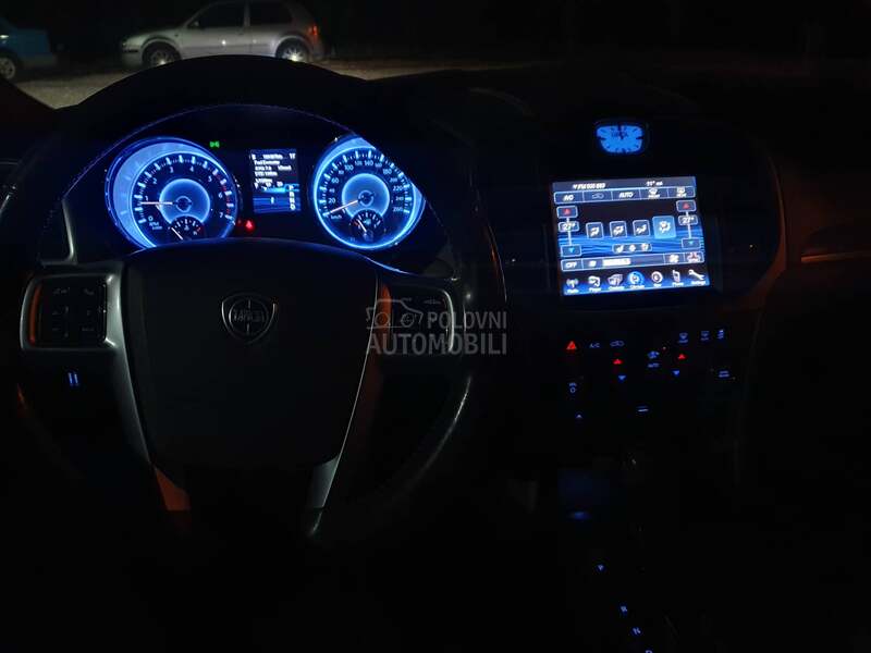 Lancia Thema 