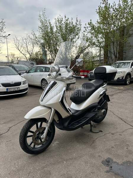 Piaggio Beverly Tourer 300 ie