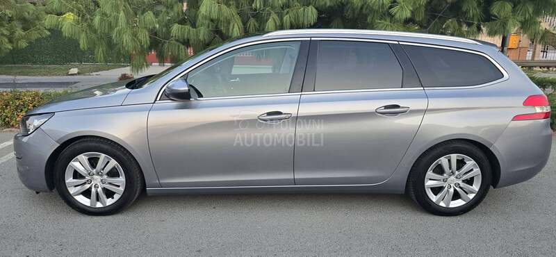 Peugeot 308 PANO/K A M E R A