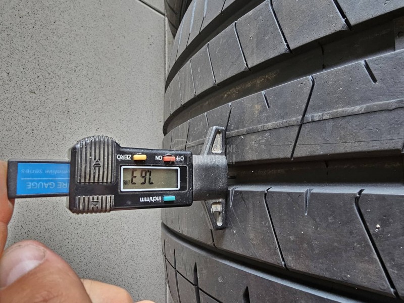 Pirelli 275/45 R21 Letnja