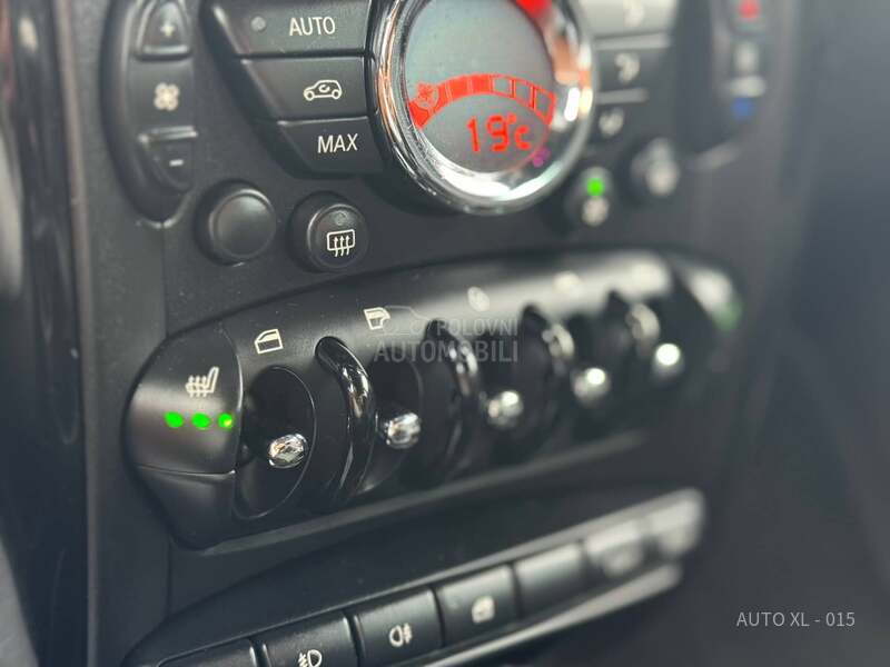 MINI Countryman 1.6 D / XEN / N.O.V