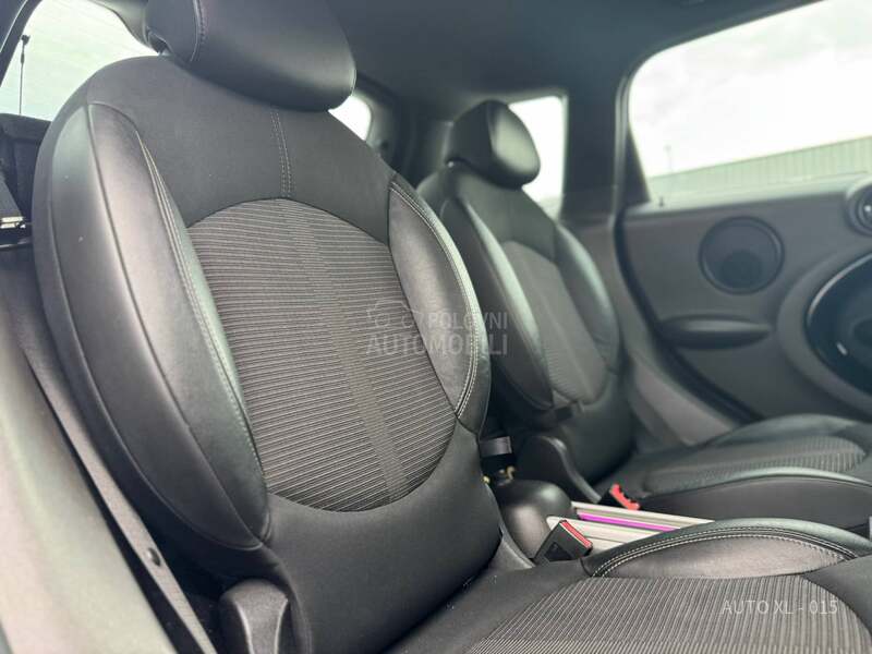 MINI Countryman 1.6 D / XEN / N.O.V