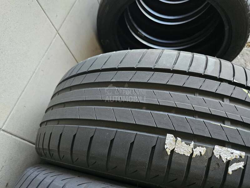 Bridgestone 225/45 R18 Letnja