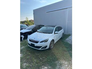 Peugeot 308 2015. god. -  kompletan auto u delovima