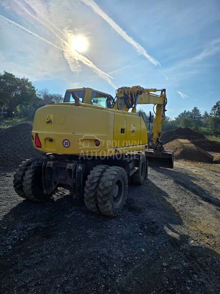New Holland Mh city