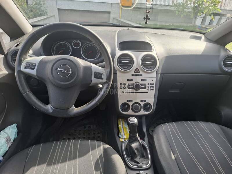 Opel Corsa D 