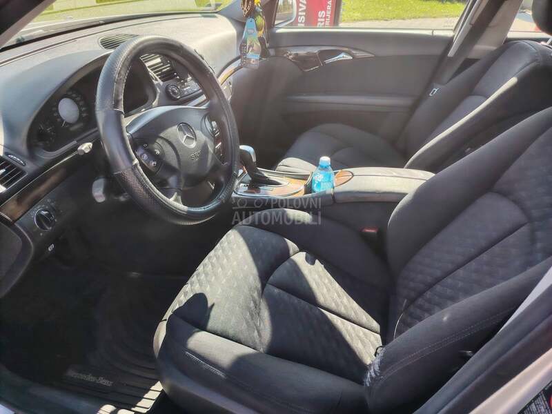 Mercedes Benz E 220 