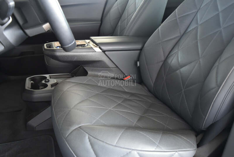BMW iX xDrive 40