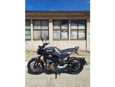 Husqvarna Svartpilen 401