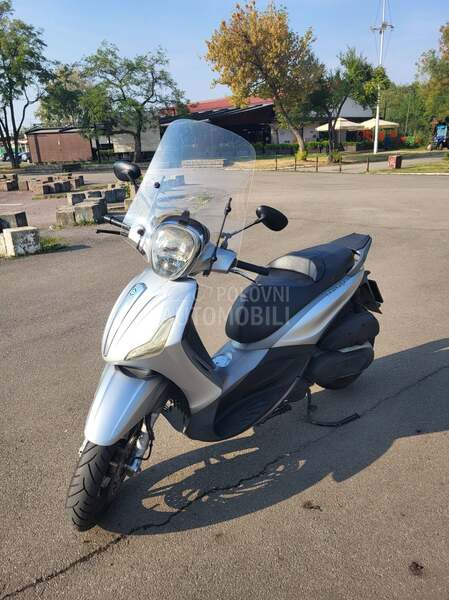 Piaggio Beverly 350 ST