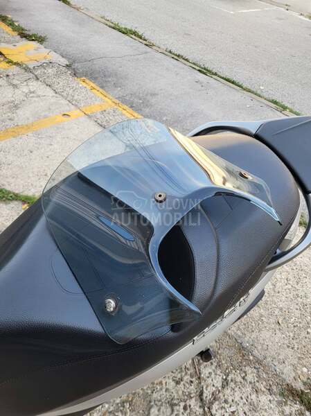 Piaggio Beverly 350 ST