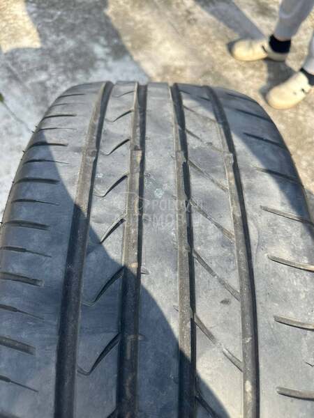 Continental 285/40 R22 Sve sezone