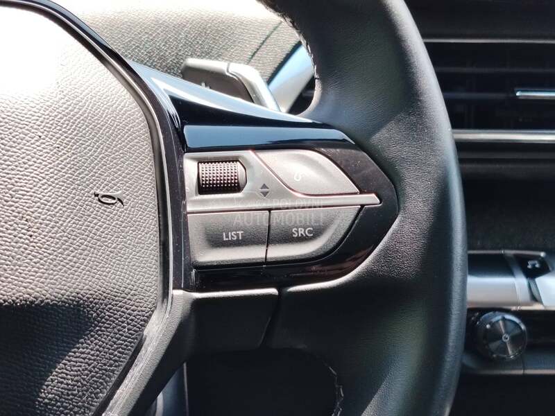 Peugeot 3008 1.2 ALLURE PACK A/T