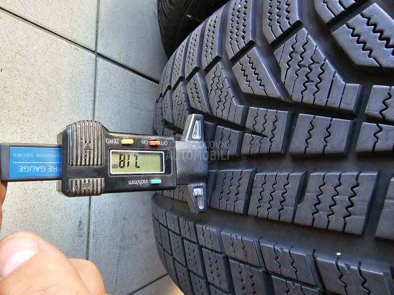Hankook 225/45 R18 Zimska