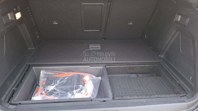 Peugeot 3008 GT HY 300 4x4