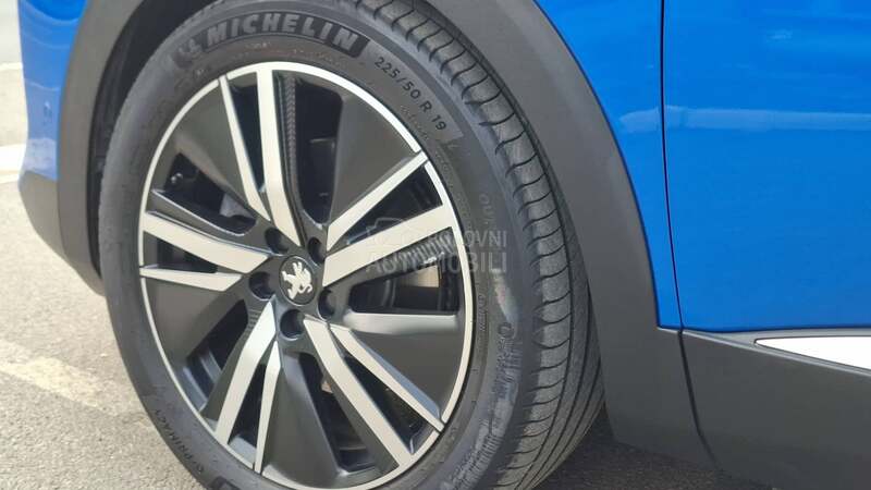 Peugeot 3008 GT HY 300 4x4