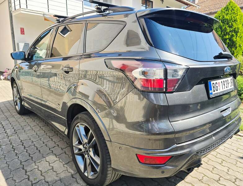 Ford Kuga ST-LlNE/VIGNALE